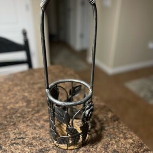 Woven Metal Wine Leaf Basket